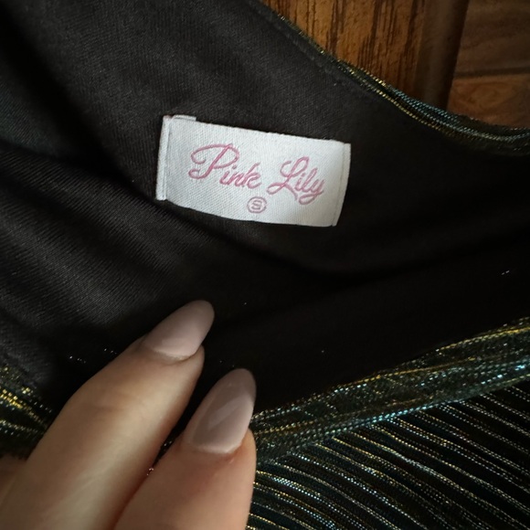 It's a Secret Black Shimmer One Shoulder Bodysuit - Picture 3 of 4